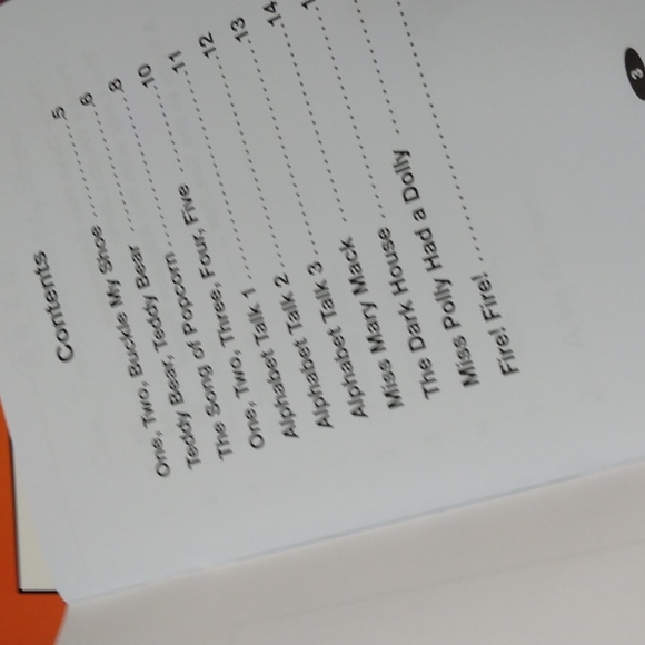 Readers' Theaters Chants 4 books w/ CD. ( 2 sets available) - Picture 6 of 8